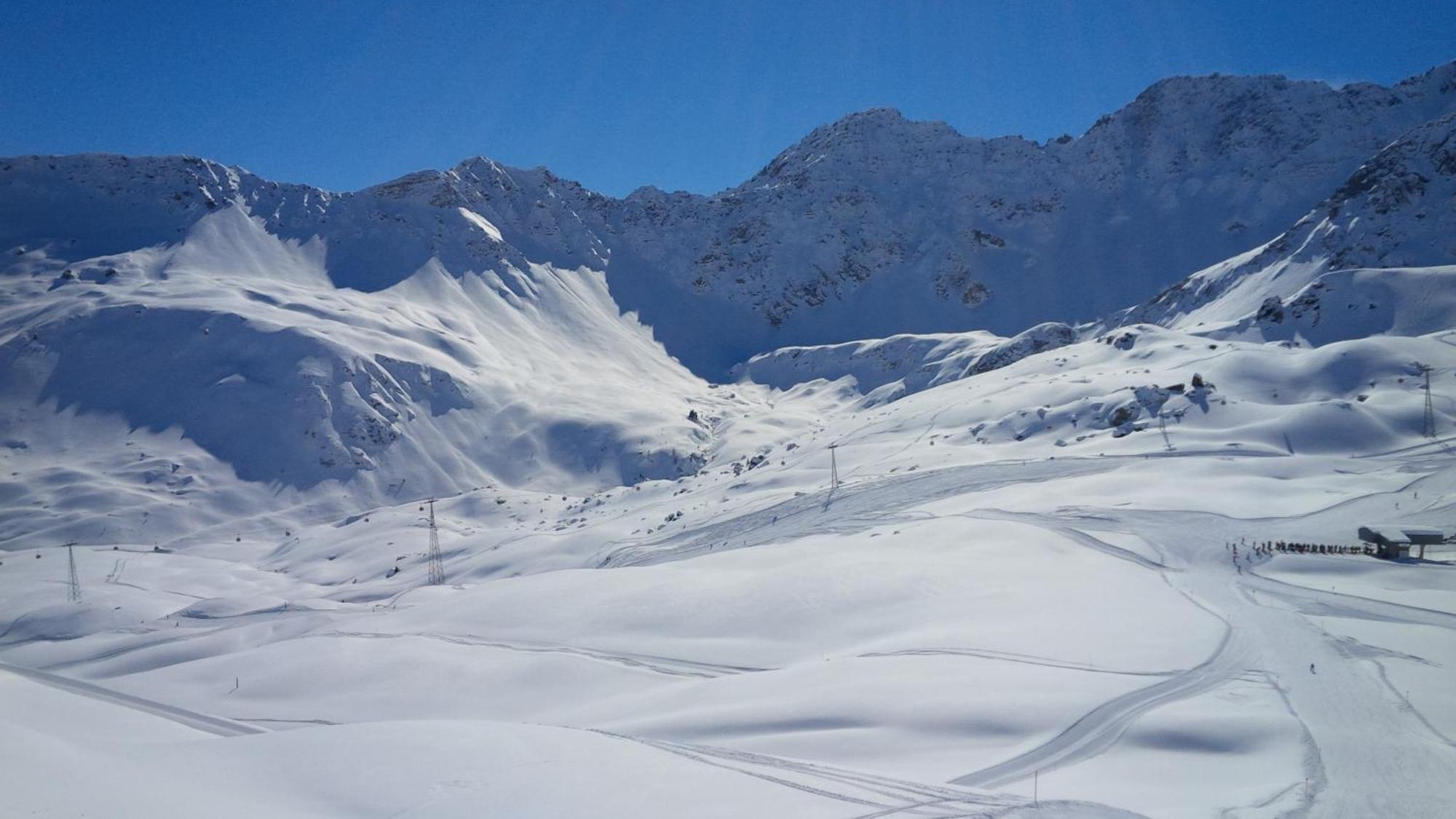 Arosa Alpine Club - Adults Only Hotel Exterior photo